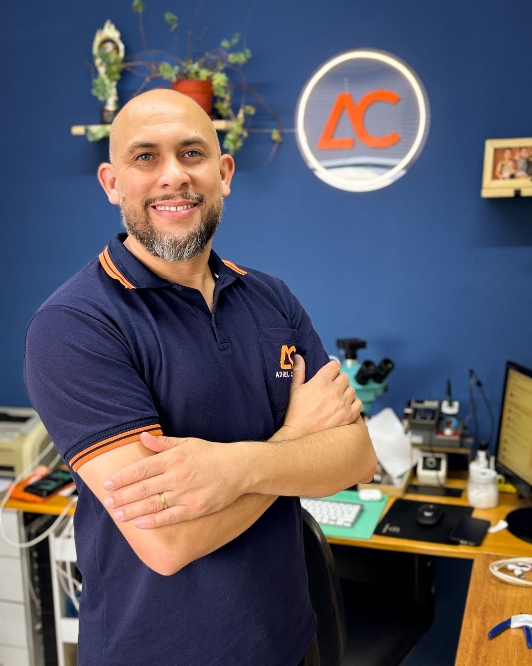 Atendimento Empresarial Adiel Celular